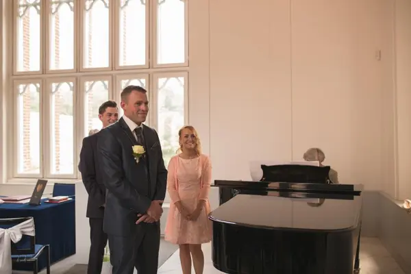 Vanessa & Alexander – Foto 1 von 33